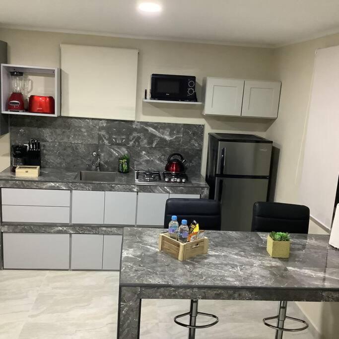 Cozy 1-Bedroom Apartment Minutes Away Drive To Mangel Halto Beach Savaneta Kültér fotó